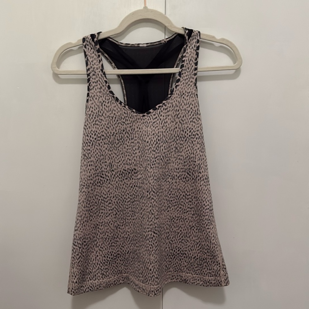 Lululemon Dance to Yoga Tank in Dottie Dash Grain Black/Black in Size 8